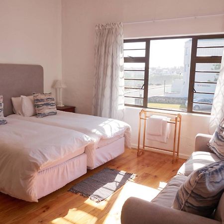 Windsor Self Catering Apartments Hermanus Exterior photo